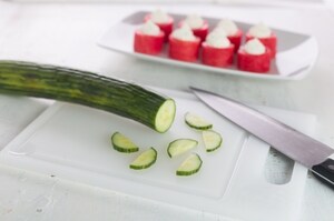 Preparazione Antipasto di anguria e formaggio cremoso - Fase 4