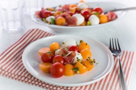 Preparazione Caprese con melone - Fase 2 Preparazione Caprese con melone - Fase 2
