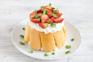 Preparazione Charlotte alle fragole - Fase 3