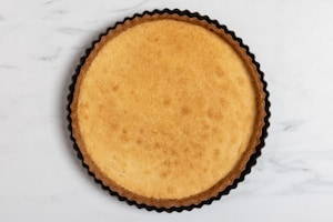 Preparazione Crostata di frutta estiva - Fase 3