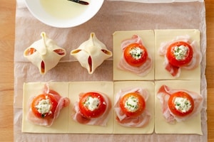 Preparazione Fagottini di sfoglia, pomodoro e mozzarella - Fase 4