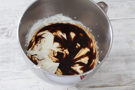 Preparazione Frozen yogurt tiramisù - Fase 1 Preparazione Frozen yogurt tiramisù - Fase 1