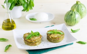 Preparazione Parmigiana di zucchine light - Fase 6