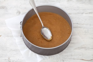 Preparazione Cheesecake alla Nutella - Fase 2