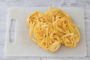 Preparazione Fettuccine Alfredo - Fase 1