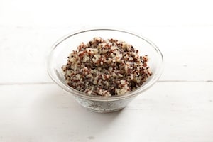 Preparazione Insalata di pomodori e pesche - Fase 2