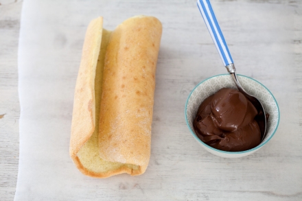 Preparazione Rotolo alla Nutella - Fase 4 Preparazione Rotolo alla Nutella - Fase 4