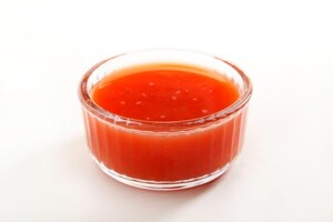 Preparazione Tiramisù con panna e frutta - Fase 3