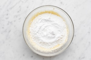 Preparazione Torta alle prugne - Fase 2