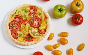 Preparazione Torta salata con pomodori - Fase 3