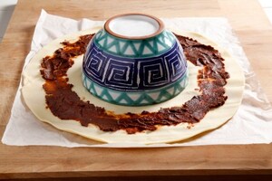 Preparazione Corona di pasta sfoglia ai formaggi - Fase 1