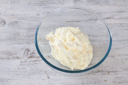 Preparazione Crema al burro - Fase 2 Preparazione Crema al burro - Fase 2