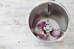 Preparazione Crema di funghi con il Bimby - Fase 1