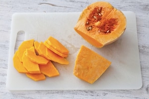 Preparazione Crema di zucca, gnocchi di ricotta, funghi e rigatino croccante - Fase 2