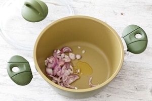 Preparazione Crema di zucca, gnocchi di ricotta, funghi e rigatino croccante - Fase 3