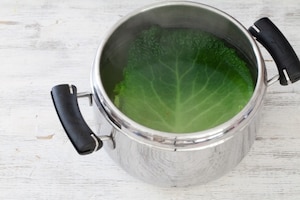 Preparazione Involtini di verza alla salsiccia - Fase 1