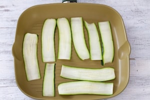 Preparazione Rose di zucchine alla parmigiana - Fase 1