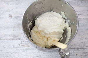 Preparazione Tiramisù senza uova - Fase 2