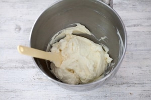 Preparazione Tiramisù senza uova - Fase 2