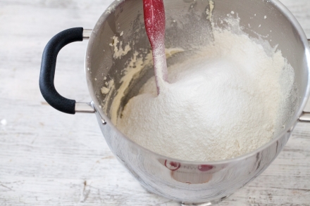 Preparazione Bundt cake - Fase 2 Preparazione Bundt cake - Fase 2