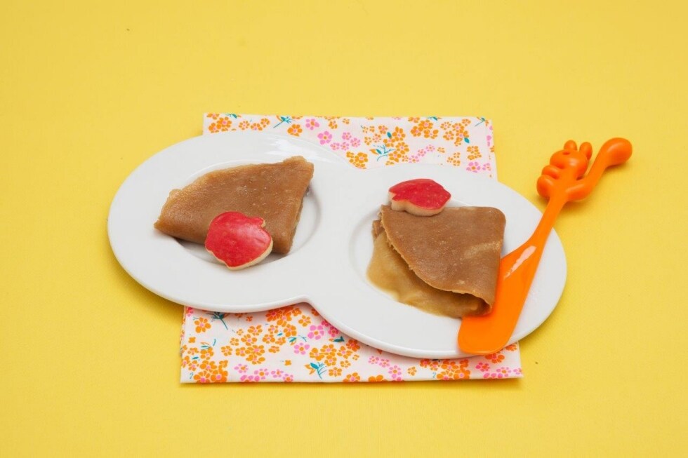 Crespelle di farina di castagne alla purea di mele  ricetta