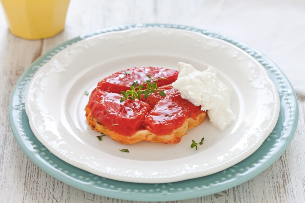 Mini tatin di pomodori e burrata ricetta