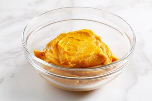 Preparazione Ziti con zucca, bottarga e fave di cacao - Fase 1