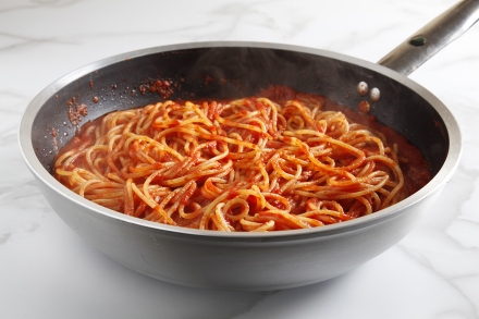 Preparazione Spaghetti al pomodoro e vaniglia - Fase 3 Preparazione Spaghetti al pomodoro e vaniglia - Fase 3