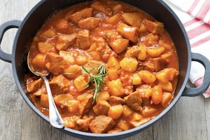 Preparazione Spezzatino di vitello con patate - Fase 5