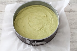 Preparazione Torta al tè Matcha - Fase 3