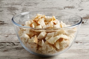 Preparazione Torta di pane zero sprechi - Fase 1