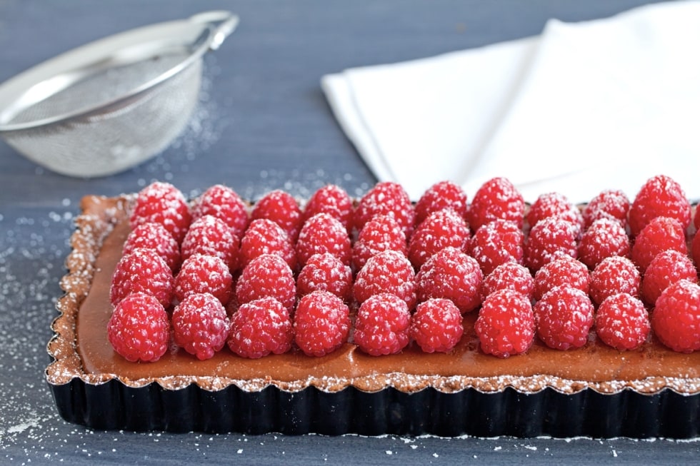 Torta mousse al cioccolato e lamponi ricetta