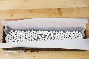 Preparazione Torta mousse al cioccolato e lamponi - Fase 3