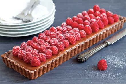 Preparazione Torta mousse al cioccolato e lamponi - Fase 6 Preparazione Torta mousse al cioccolato e lamponi - Fase 6