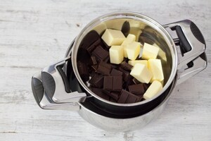 Preparazione Torta tenerina ai lamponi - Fase 1