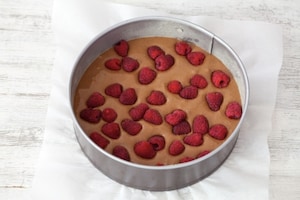 Preparazione Torta tenerina ai lamponi - Fase 4