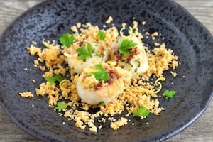 Preparazione Capesante al burro, limone e prezzemolo con sabbia all'aglio - Fase 3