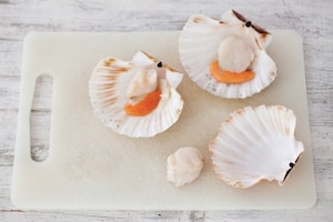 Preparazione Capesante al burro, limone e prezzemolo con sabbia all'aglio - Fase 2