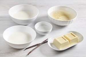 Preparazione Crostata con namelaka al cioccolato bianco e vaniglia - Fase 1