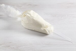 Preparazione Crostata con namelaka al cioccolato bianco e vaniglia - Fase 3