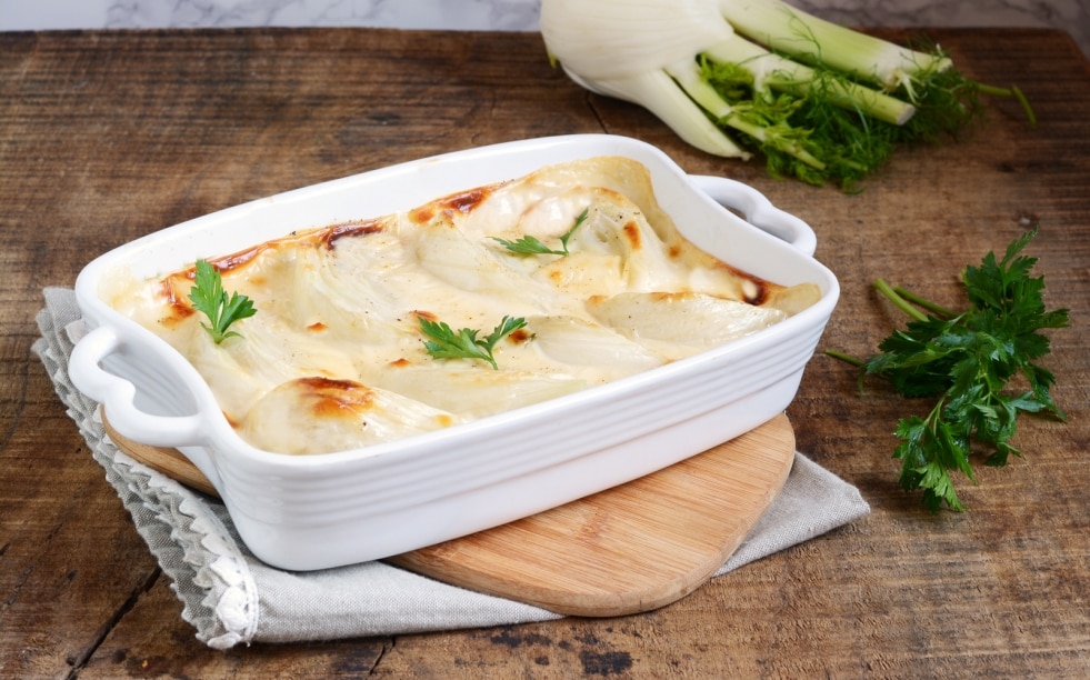 Finocchi gratinati con besciamella ricetta