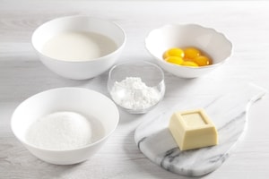 Preparazione Girella al cacao con crema al cioccolato bianco  - Fase 1