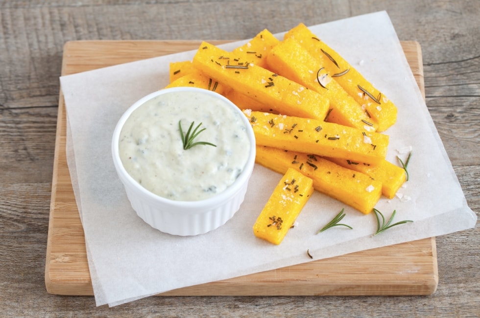 Polenta concia finger food ricetta