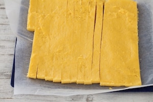 Preparazione Polenta concia finger food - Fase 3