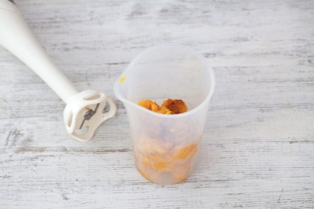 Preparazione Risotto alla zucca con strachitunt e fave di cacao - Fase 1 Preparazione Risotto alla zucca con strachitunt e fave di cacao - Fase 1