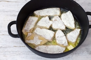 Preparazione Scaloppine di pollo al limone, miele e anice stellato - Fase 1