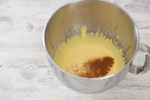 Preparazione Torta alla zucca, mandorle e noce moscata - Fase 4