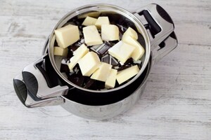 Preparazione Torta Ferrero Rocher - Fase 1