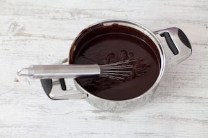 Preparazione Torta Ferrero Rocher - Fase 2