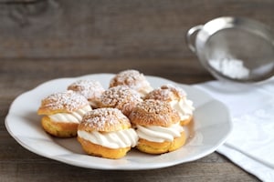 Preparazione Bigné craquelin con crema al mascarpone e caffè - Fase 7